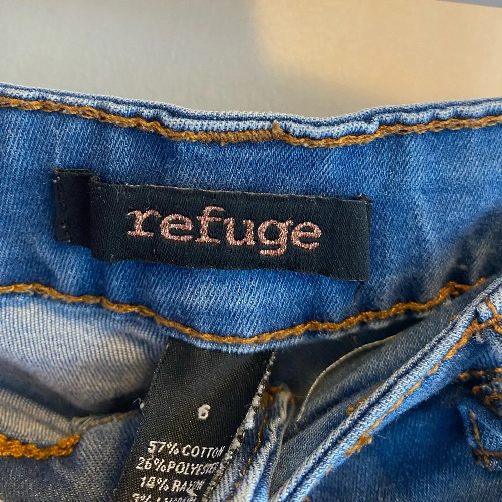Blue Ripped Jeans - Picture 2 of 2